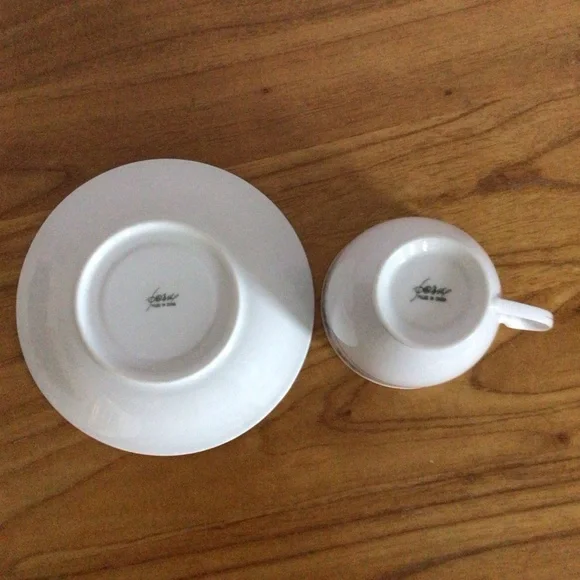 Vintage Blue Floral Footed Cup and Saucer Set - Picture 6 of 6